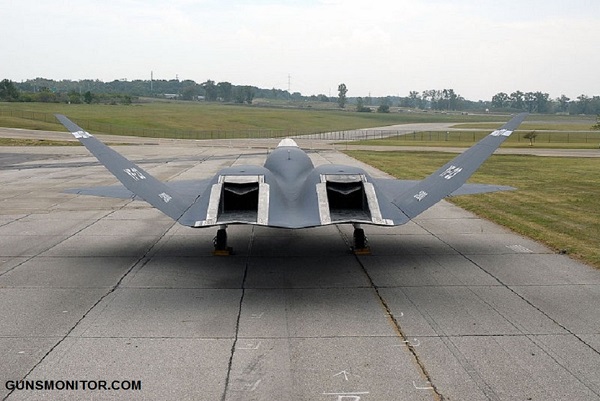 جنگنده ای خاصی که فقط دو فروند از آن تولید شد!(+عکس)