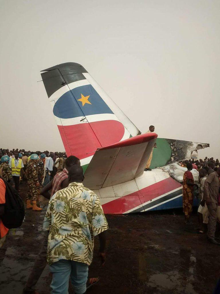 سقوط هواپیمای مسافربری در سودان (+عکس)