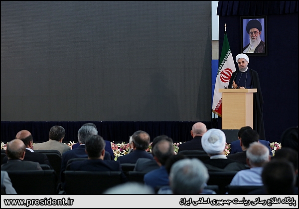 روحانی: نقاد را نباید به زندان انداخت / ایران تا ‌آخر روی وعده خود می‌ایستد