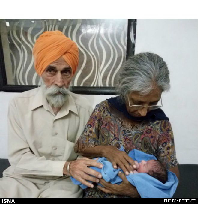 زن مسن هندی نخستین فرزند خود را به دنیا آورد