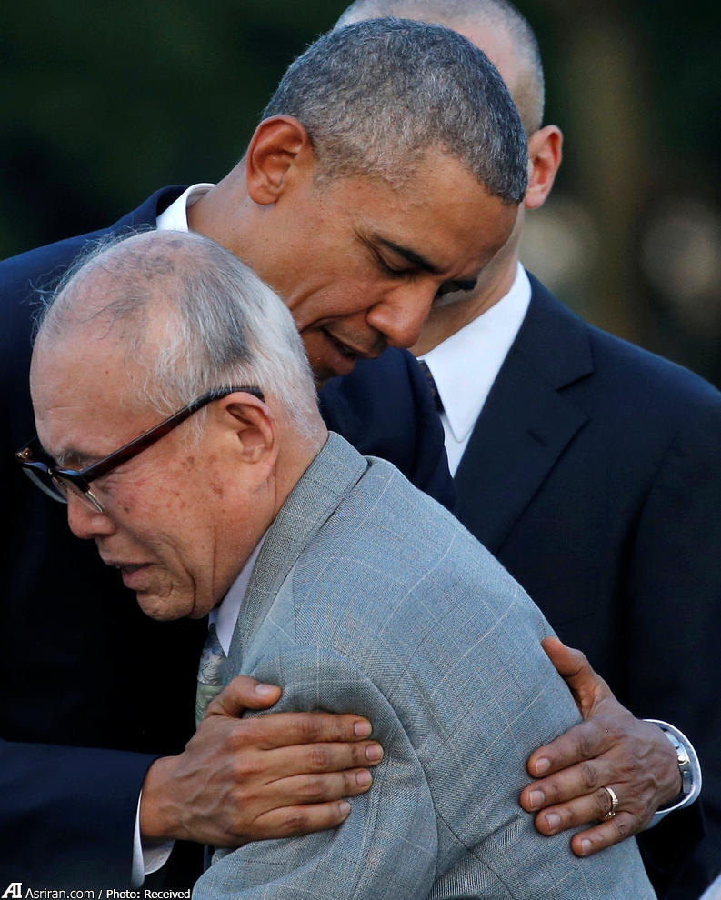 بازمانده انفجار اتمی هیروشیما در آغوش اوباما (عکس)
