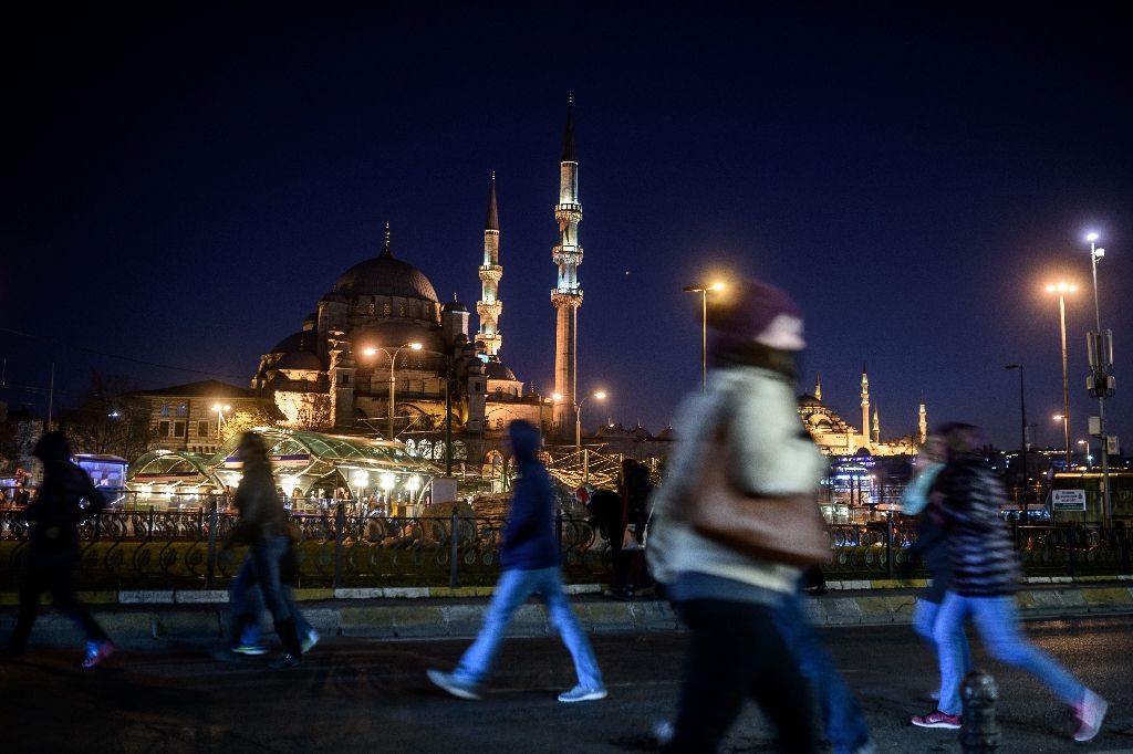 غربی ها و روس ها کمتر ، ایرانی ها و سعودی ها بیشتر به ترکیه می روند