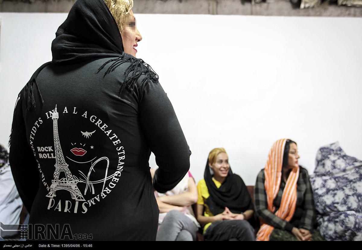وزیر کار در بازدید از کمپ ترک اعتیاد بانوان: اعتیاد در کشور زنانه شده است (+ عکس)