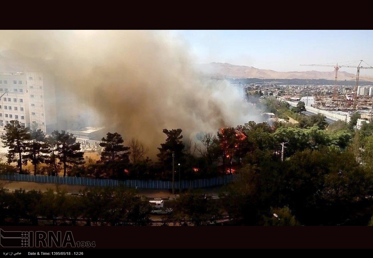 آتش سوزی در دانشگاه آزاد تهران شمال (عکس)