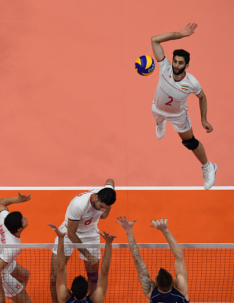 شکست والیبال ایران مقابل ایتالیا(گزارش تصویری)