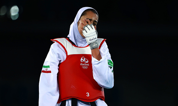 اشک های بی پایان علیزاده پس از شکست در یک چهارم نهایی(گزارش تصویری)