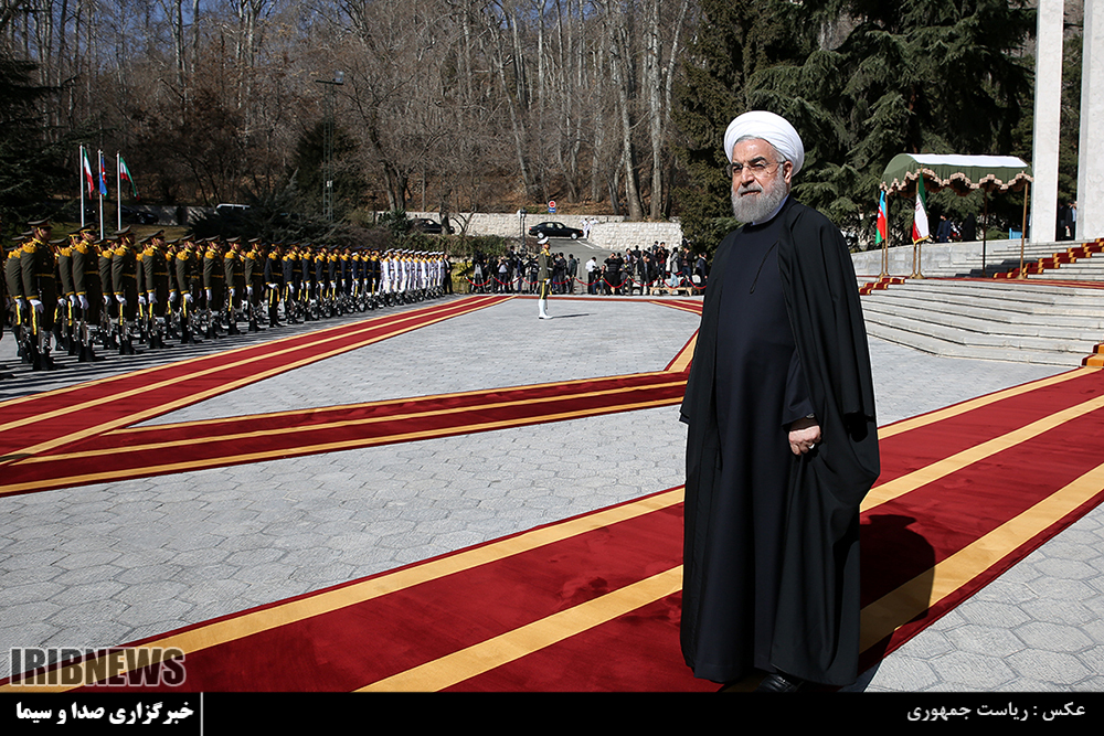 راست‌ها هم از دنده چپ بلند شده‌اند/ روحانی خیرالموجدین جریان‌های سیاسی ایران