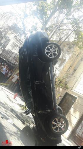 واژگونی عجیب لسکوس شاسی بلند در خیابان مفتح (+عکس)