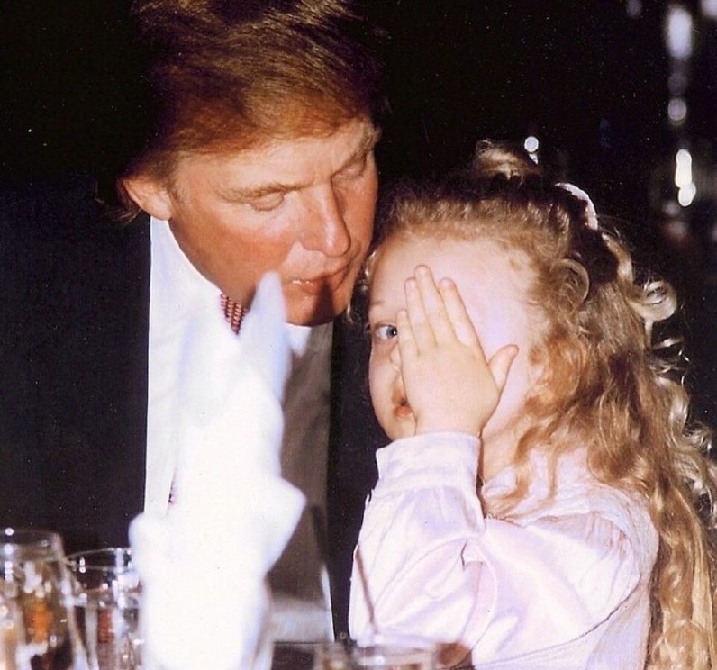 عكس ديده نشده از ترامپ و دخترش