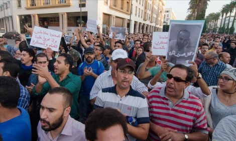 موج اعتراض و تظاهرات در پی مرگ فجیع یک دستفروش (+عکس)