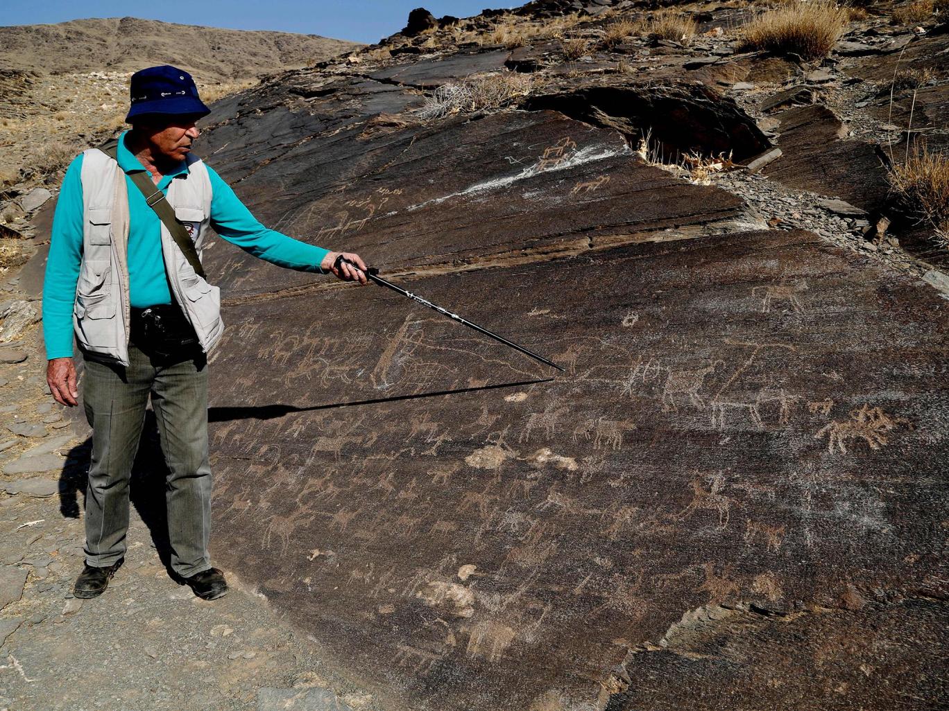 احتمال کشف قدیمی ترین سنگ نگاره های جهان در ایران (+عکس)