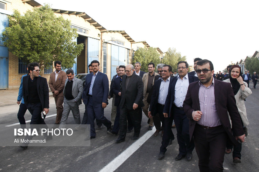 سفر وزیر صنعت، معدن و تجارت به خوزستان (+عکس)