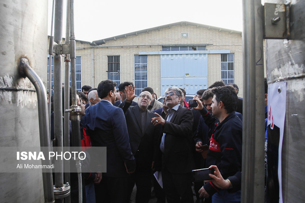 سفر وزیر صنعت، معدن و تجارت به خوزستان (+عکس)