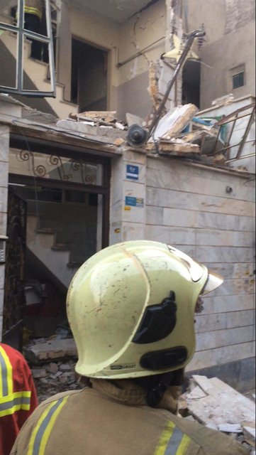 انفجار ساختمان مسکونی در تهران دختر جوان را روانه بیمارستان کرد (+عکس)