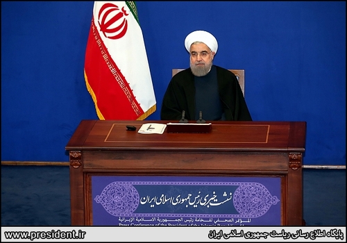 روحانی: کسی که مشکلات را یک شبه حل می کرد،فرد دیگری بود/ در دولت قبل، تورم 45 درصد شد؛ آنها در جیب مردم دست کردند.