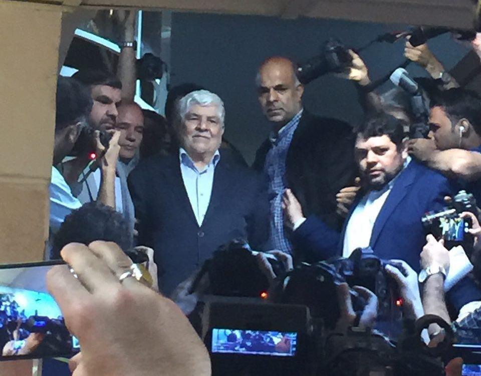 محمد هاشمی: تا آخر انتخابات می مانم  و رقابت می کنم