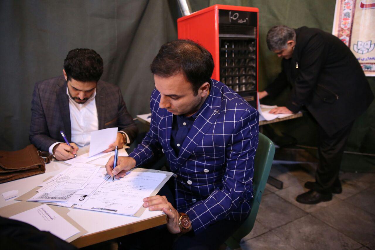 ثبت‌نام مجری شبکه 3 سیما در انتخابات شوراها