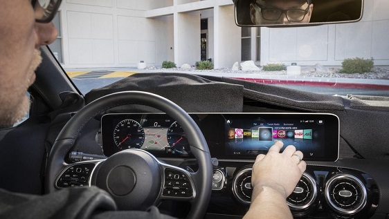 با این خودرو کلاس A مرسدس دوستانه صحبت کنید/ هوش مصنوعی خودرو زندگی و رانندگی را برایتان آسان می‌کند