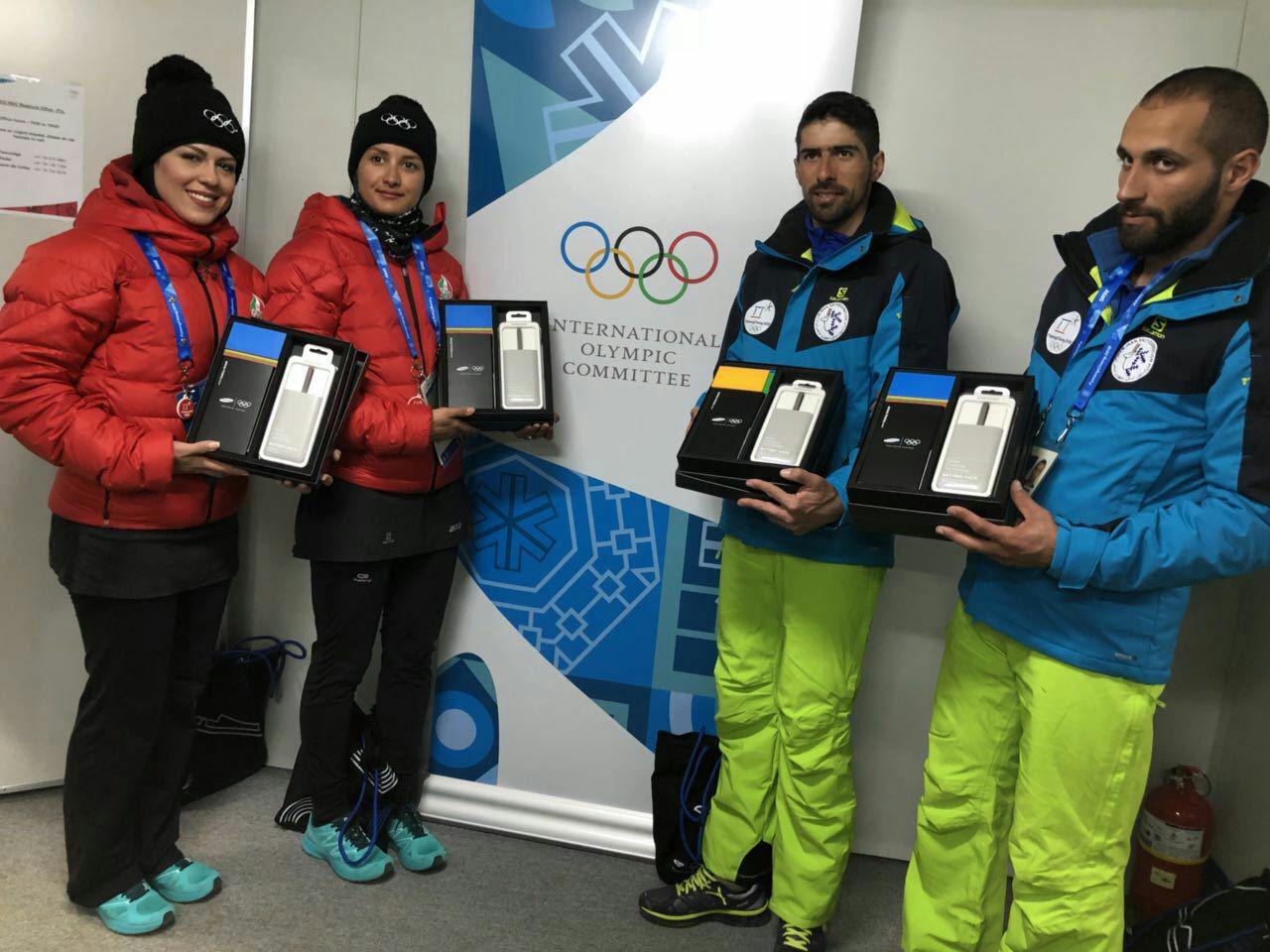 4 ورزشکار المپیکی ایران گوشی هدیه سامسونگ را دریافت کردند (عکس)
