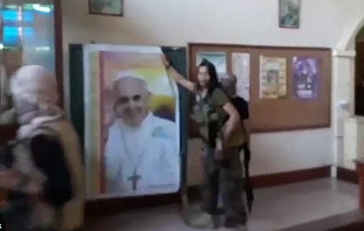 حمله داعش به کلیساها و گروگان‌گیری در فیلیپین