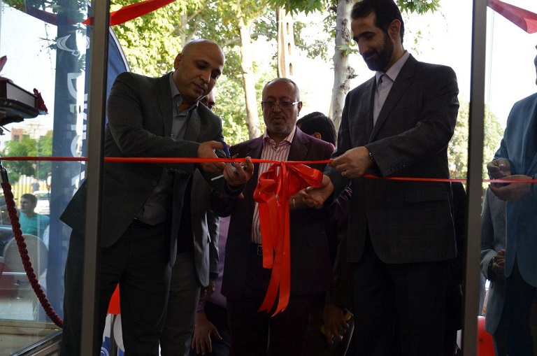 افتتاح اولین نمایشگاه مرکزی رامک خودرو در تهران /خودروهای سانگ یانگ با عیدانه فروخته می شود (+جزئیات)