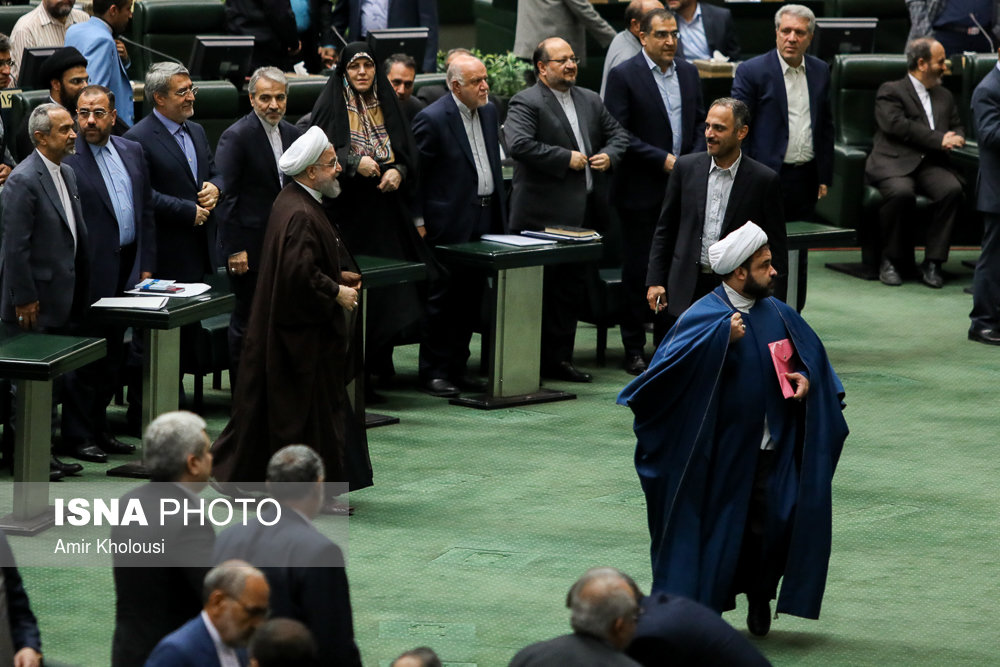 پاسخ روحانی به شایعات در مورد انتخاب وزرای کابینه: تحت فشار هیچ گروه و جناح سیاسی نبوده‌ام/ 50 سال سابقه دوستى با مقام معظم رهبري دارم