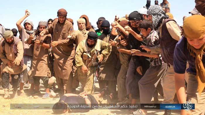 تصاویری از اجرای 3 حکم توسط داعش