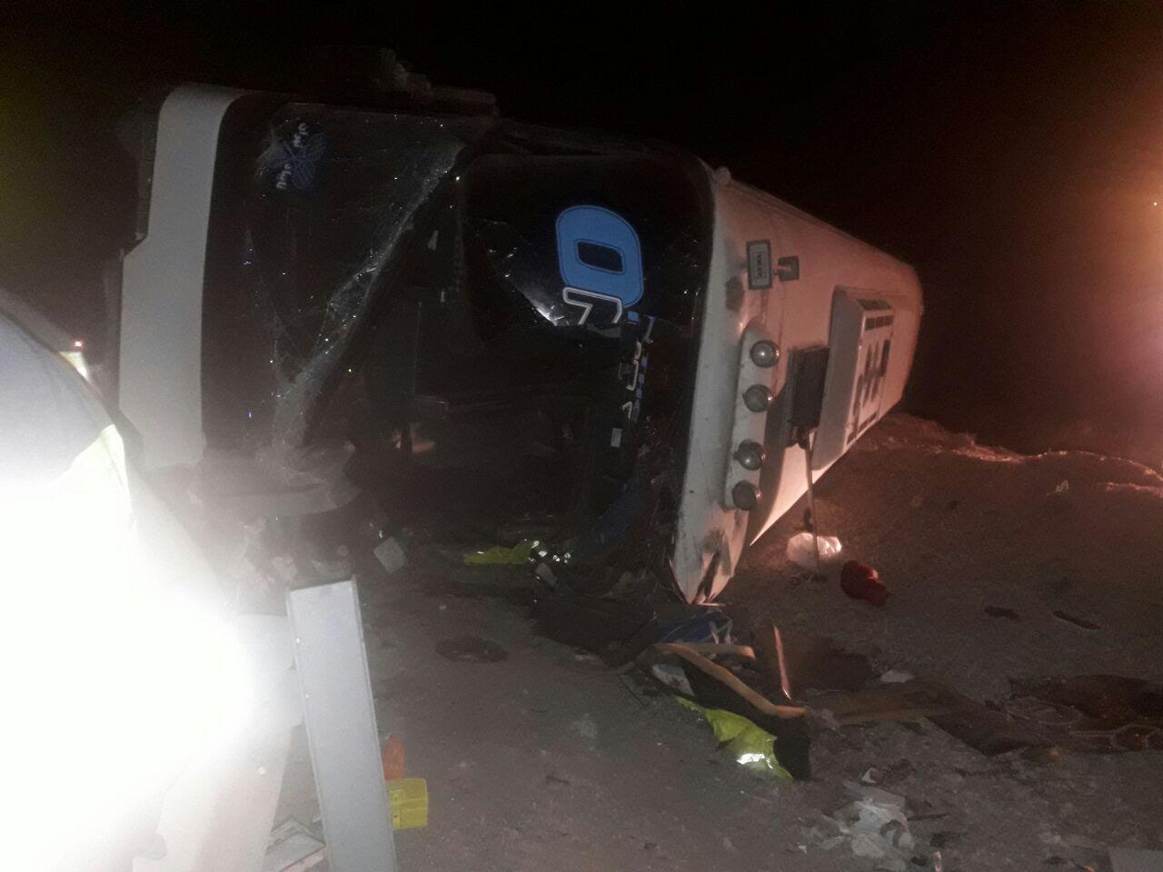 ۳ کشته و ۳۵ مصدوم در واژگونی اتوبوس در شاهرود