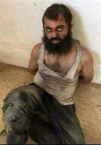 دستگیری «افسر موساد» میان تروریست‌های داعش (+ عکس)