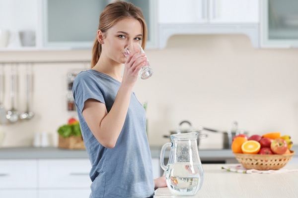 شرایط بدن وقتی تنها آب بنوشید