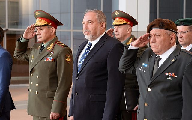 تهدید وزیر دفاع اسراییل: اگر ایران به مرز ما نزدیک شود، اقدام می کنیم