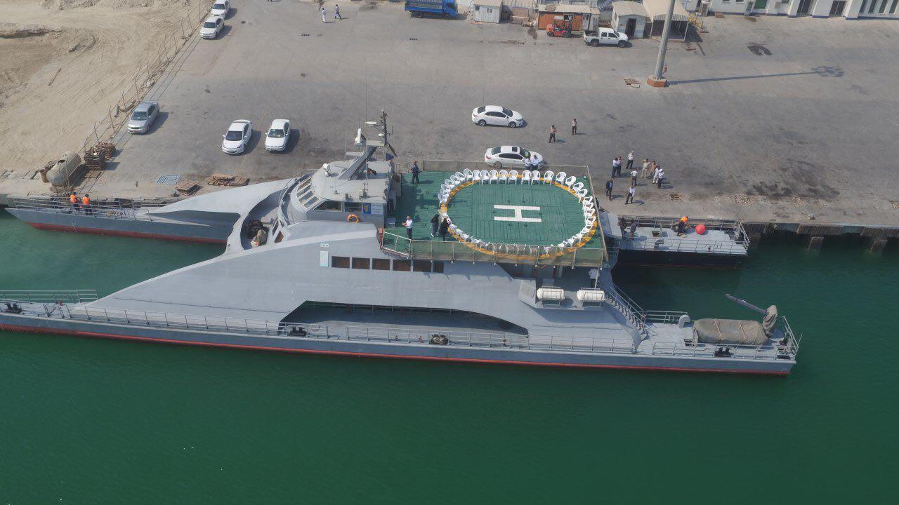 رونمایی از کشتی پیشرفته آرام درجزیره قشم (+عکس)