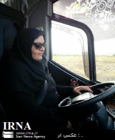 زنی که راننده اتوبوس شد (+عکس)