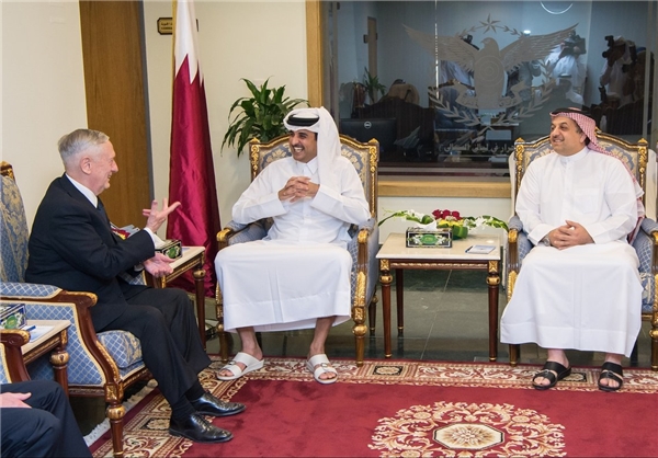 دیدار وزیر دفاع آمریکا با امیر قطر در دوحه (+عکس)
