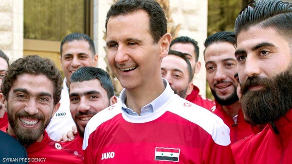 دیدار بشار اسد با تیم فوتبال سوریه حاشیه‌ساز شد (+عکس)