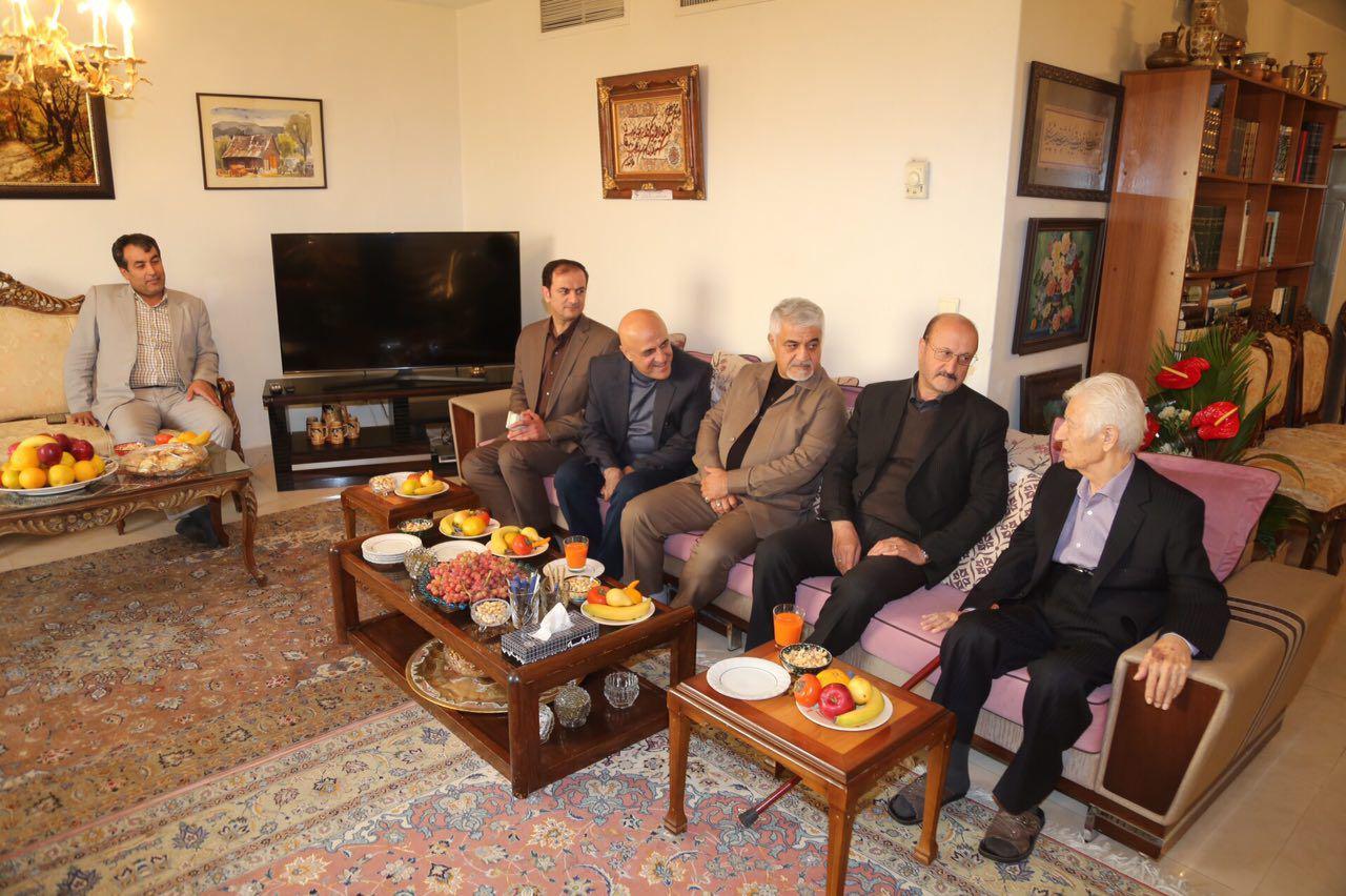 دیدار استاندار قزوین با دکتر اشراقی استاد تاریخ دانشگاه تهران