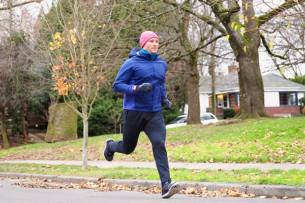 از فواید سلامت دویدن در آب و هوای سرد