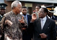 ماندلای مرده اما زنده، موگابه زنده اما مرده