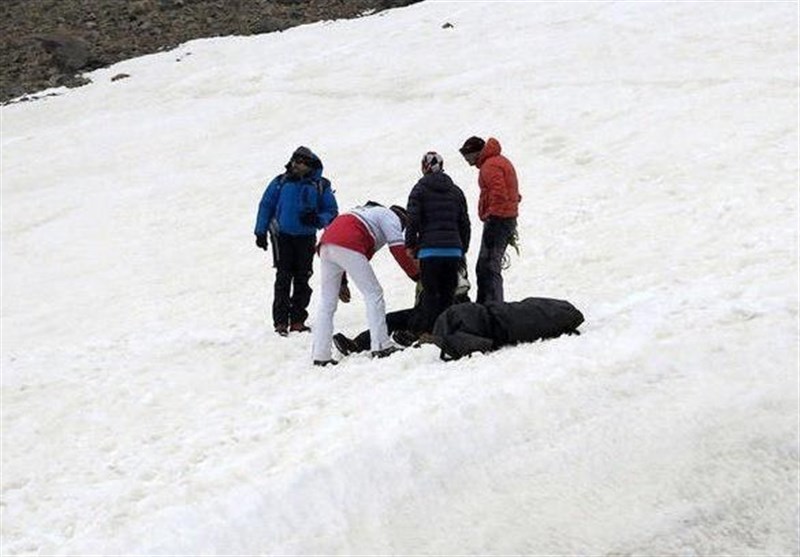 پیدا شدن جسد چهارمین کوهنورد در اشترانکوه/ تعداد مفقودی ها: 6 نفر