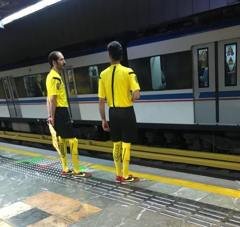 ماموران مترو تهران با لباس داوری! (عکس)