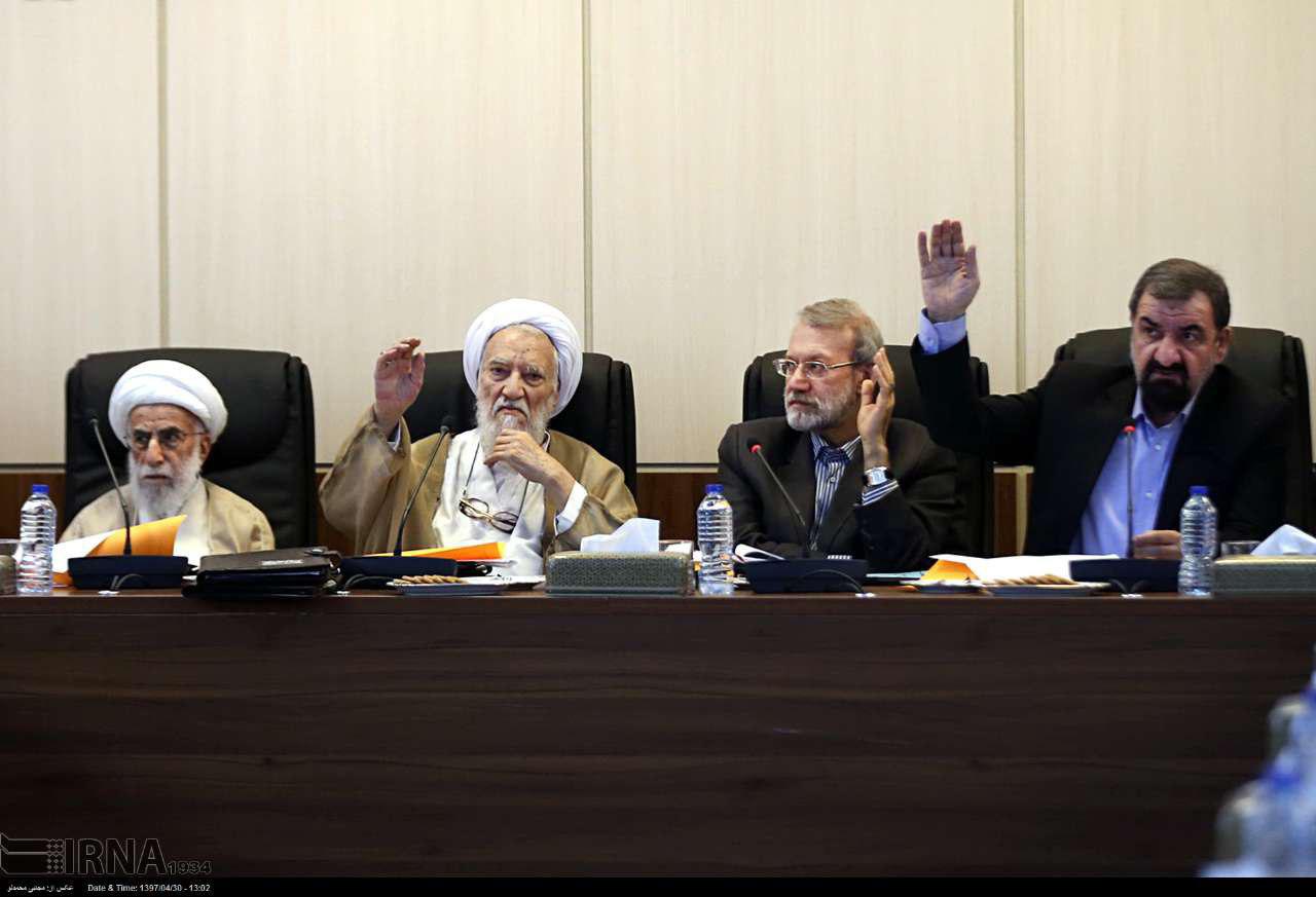 لحظه رای گیری در مجمع تشخیص برای بازگشت سپنتا نیکنام به شورای شهر یزد(عکس)