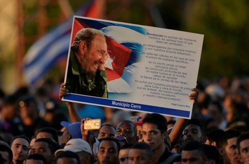 تجمع به یاد فیدل کاسترو در میدان انقلاب در شهر هاوانا پایتخت کوبا / خبرگزاری فرانسه