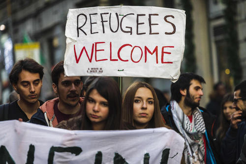 تظاهرات حامیان پناهجویان در شهر رم ایتالیا