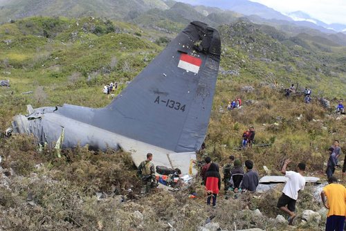 سقوط یک فروند هواپیمای نیروی هوایی اندونزی در جزیره پاپوا گینه نو