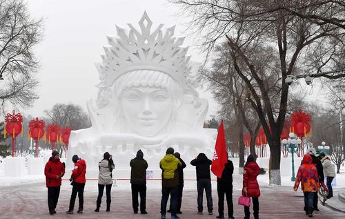 جشنواره بین المللی سازه های برفی و یخی در هاربین چین