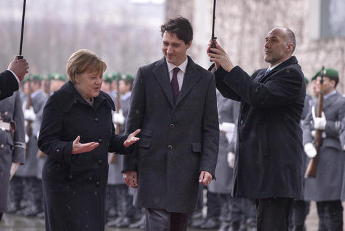 استقبال رسمی صدراعظم آلمان از نخست وزیر کانادا – برلین