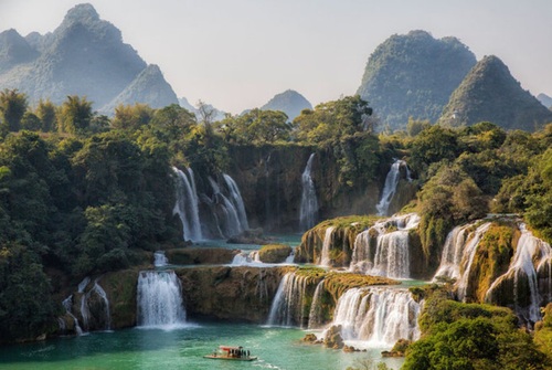  آبشار جیوک دیتان در مرز چین و ویتنام 