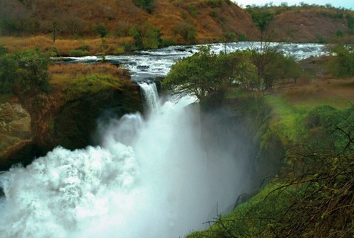  آبشار مارچیسن در اوگاندا 