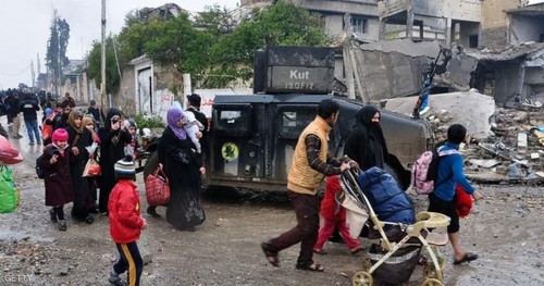 فرار مردم شهر موصل از مناطق درگیری و جنگ با داعش در این شهر
