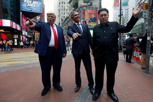 حضور بدل های روسای جمهور سابق و کنونی آمریکا و رهبر کره شمالی در شهر هنگ کنگ